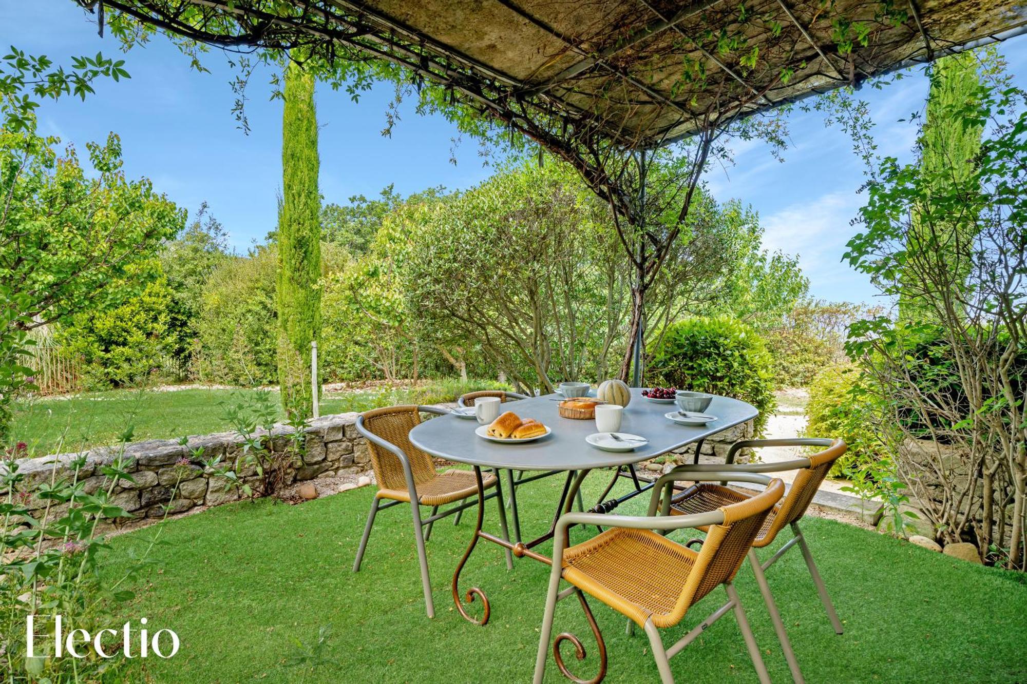 Residence Les Petitons Oppède Rom bilde